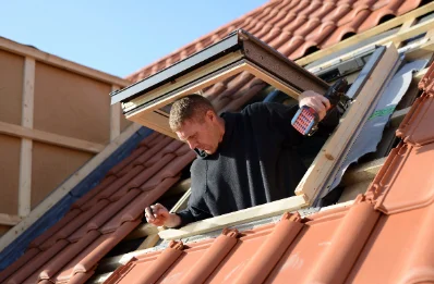 Pose de fenêtres de toit Velux aux Églisottes-et-Chalaures
